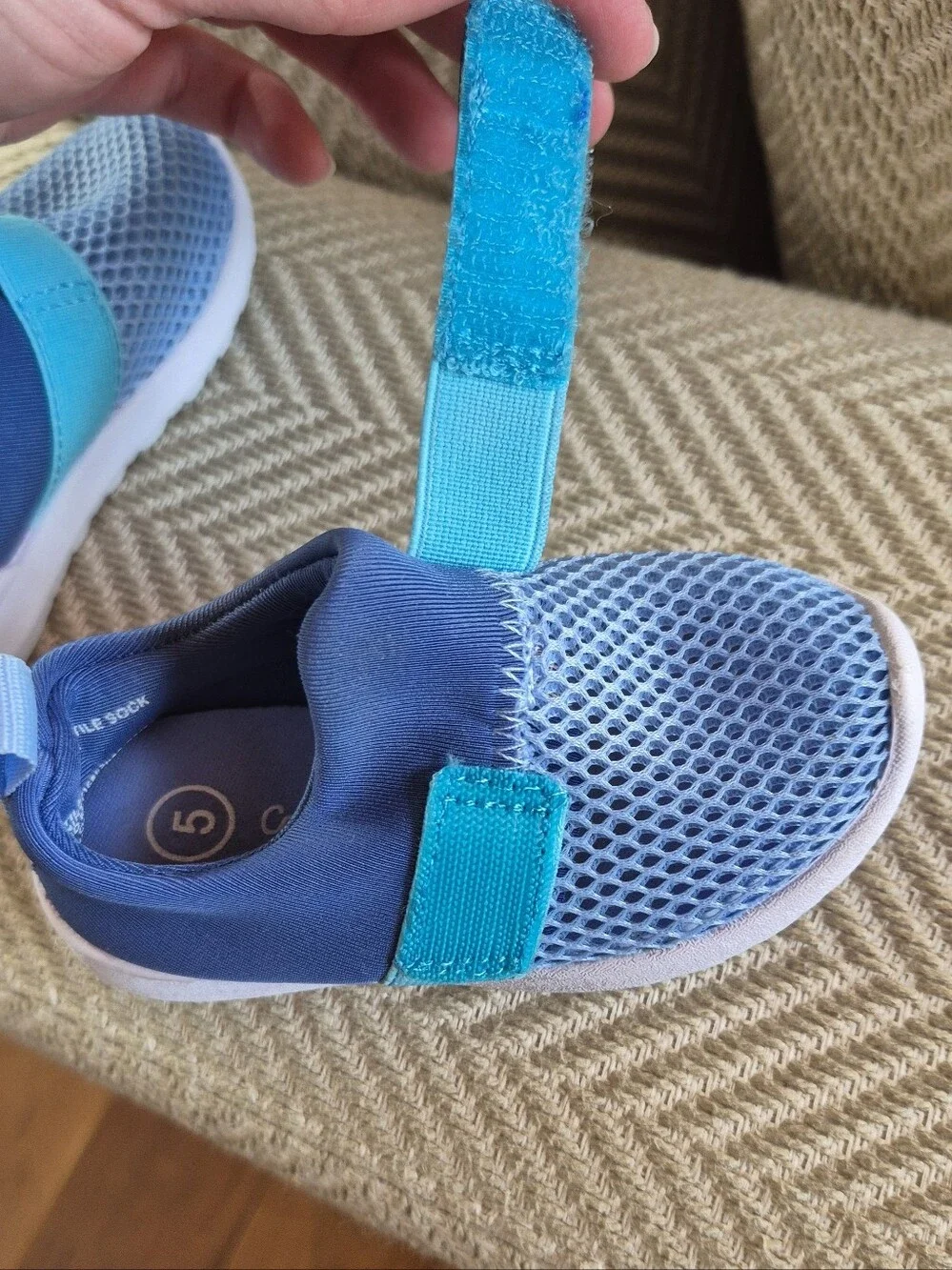 Cat & Jack Blue Water Shoes Size 5 Toddler